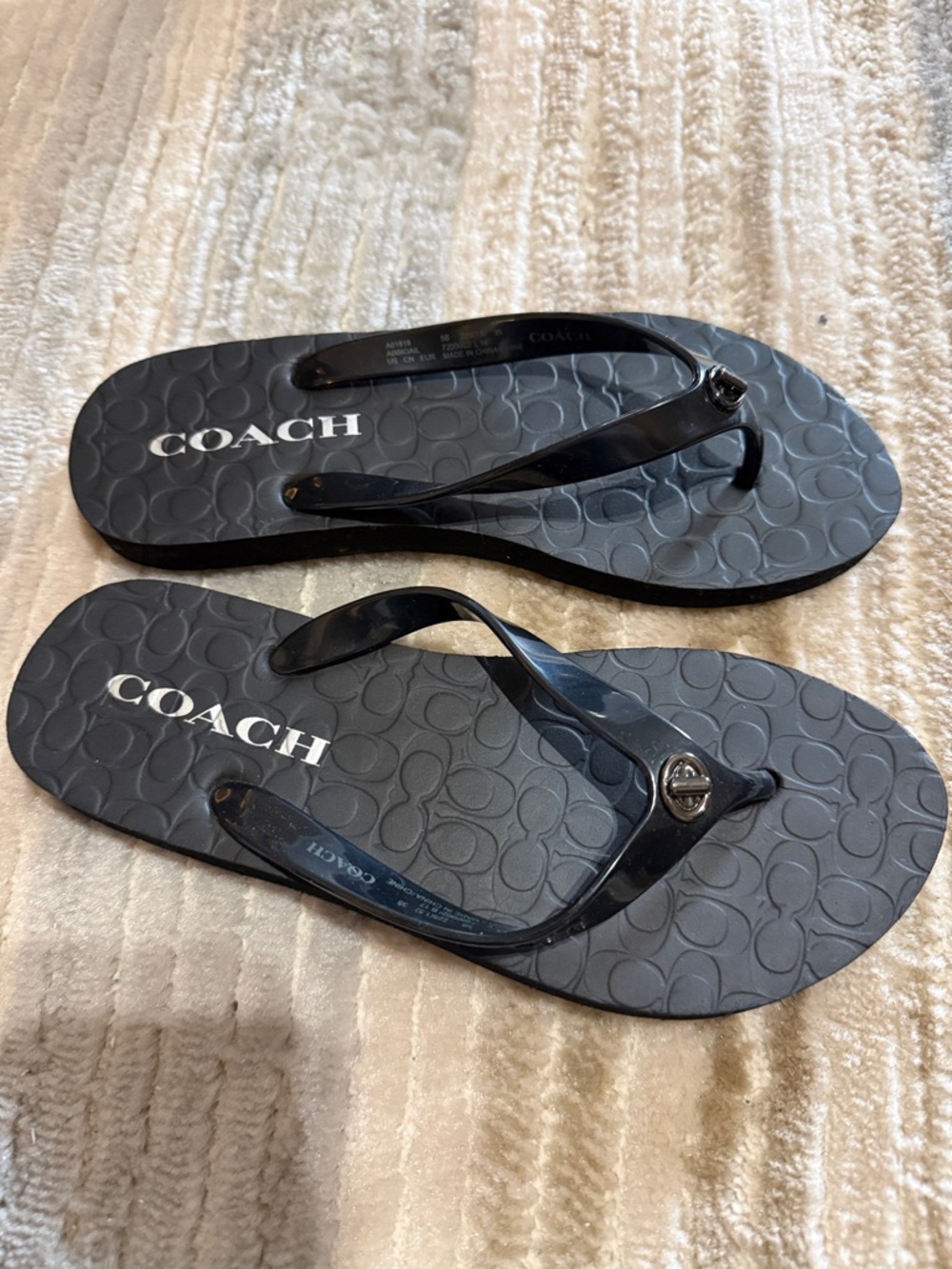 Coach Black Signature Logo Jelly Flip Sandals size 5/6